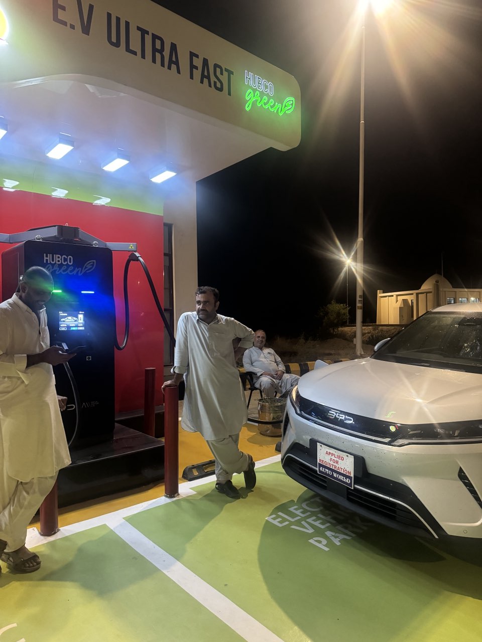 Photo from a ChargePK driver review of CNG Station Chakri – North Bound (M-2)